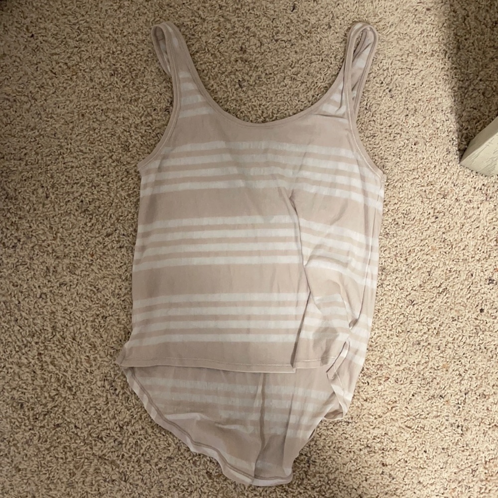 Lulu lemon workout top